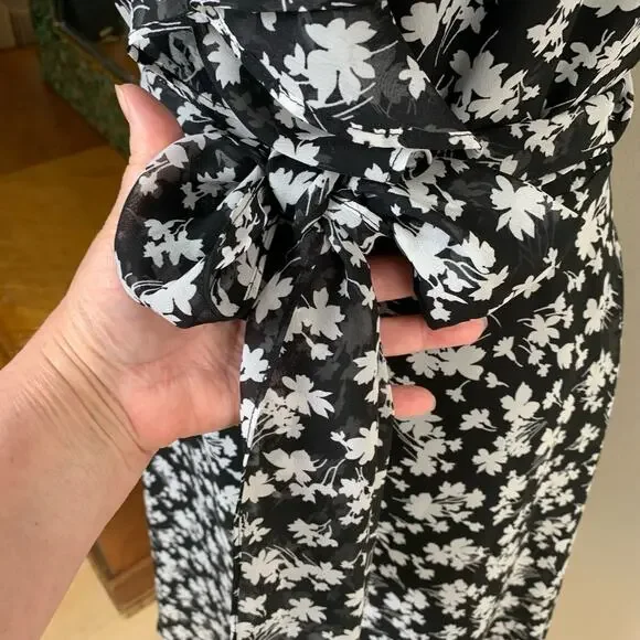 Vintage Size 12 Women's Floral Print Ruffle Dress Black White Tie Waist - Picture 9 of 16
